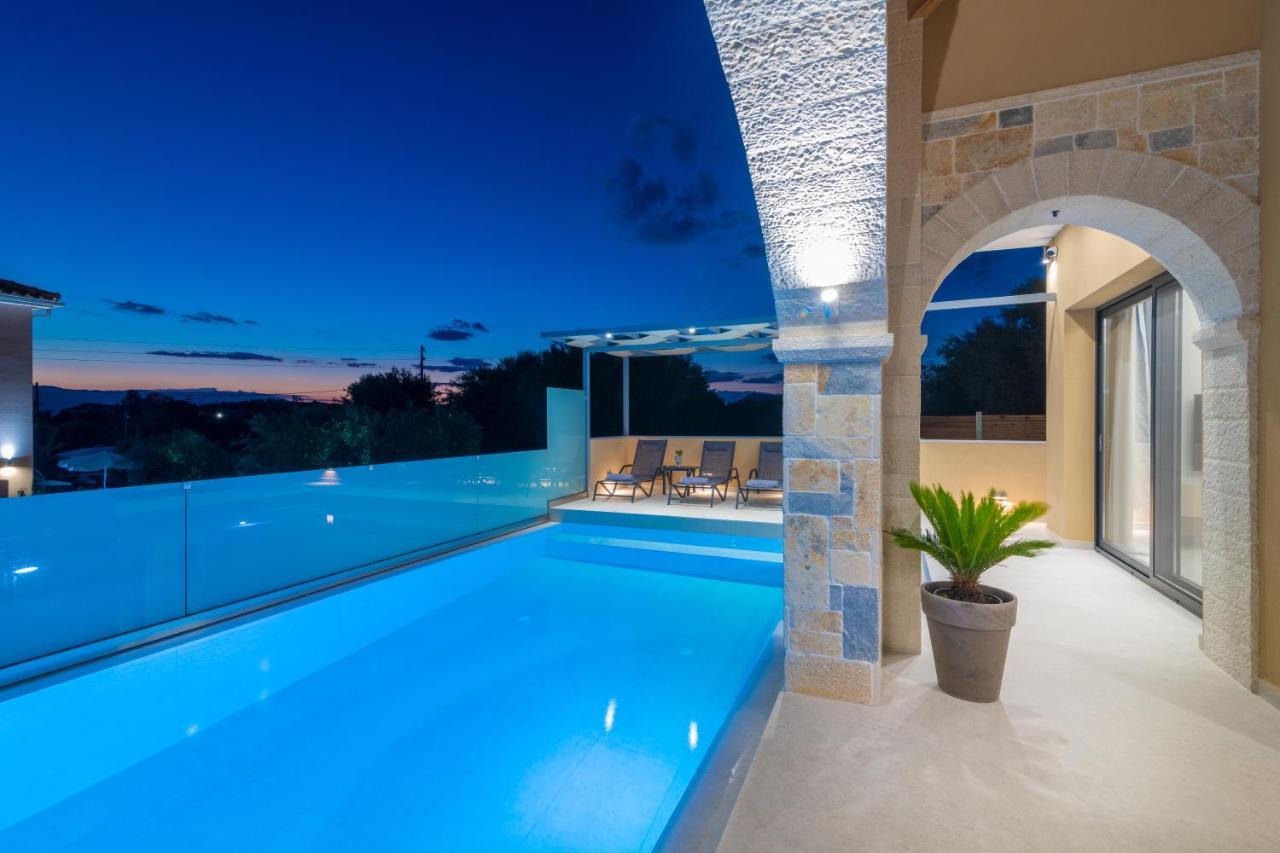 Romanza II Luxury Villa Kalamákion Eksteriør billede