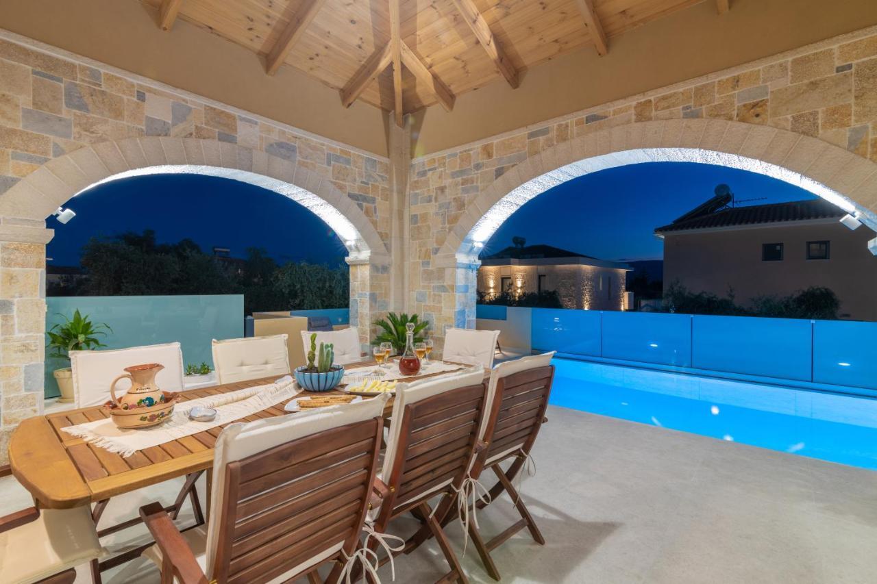 Romanza II Luxury Villa Kalamákion Eksteriør billede