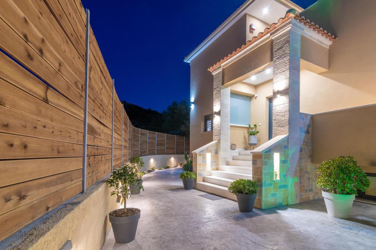Romanza II Luxury Villa Kalamákion Eksteriør billede
