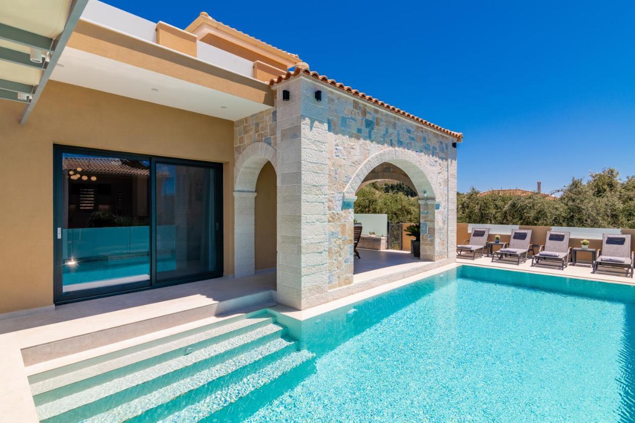 Romanza II Luxury Villa Kalamákion Eksteriør billede