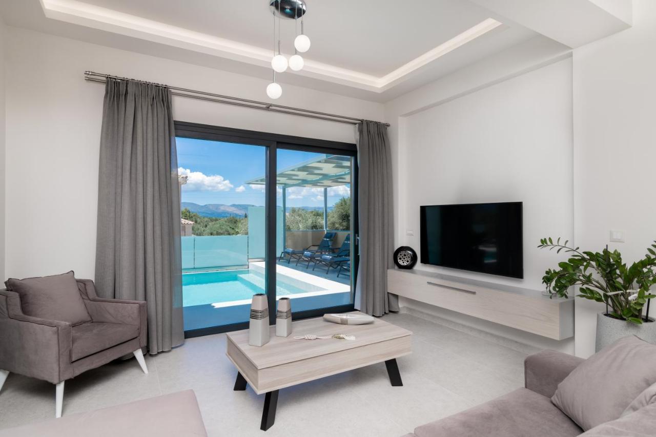 Romanza II Luxury Villa Kalamákion Eksteriør billede